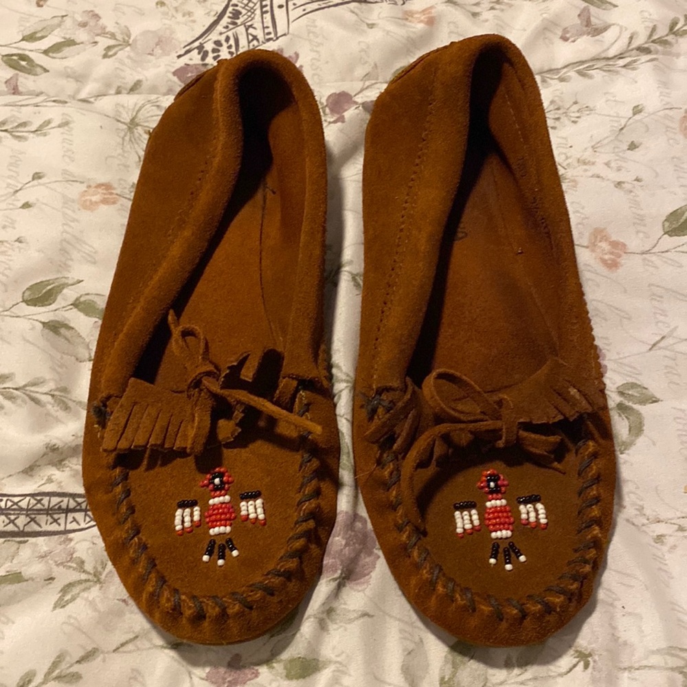 Minnetonka Thunderbird Moccasins